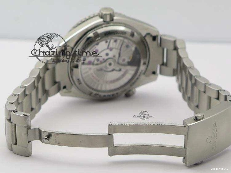 0518 Planet Ocean SS Bp Maker 45mm Black Bezel On SS Bracelet A OnTrend 8218
